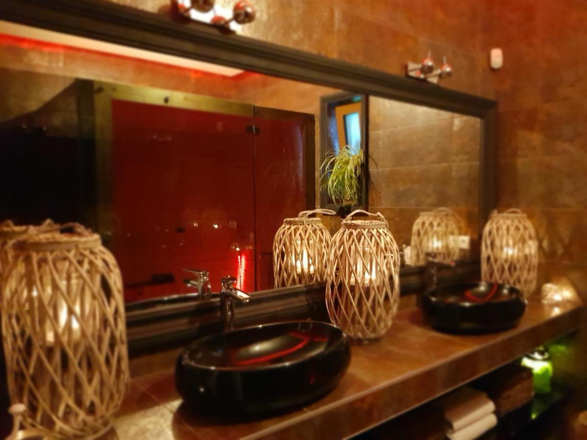 Spa Love Home Sauna Jacuzzi Romantyczny Dom Dla Pary Z Prywatnym Spa Зелёна-Гура Экстерьер фото